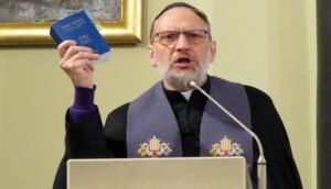 Read more about the article Recepta na kryzys męskości i ojcostwa – wywiad