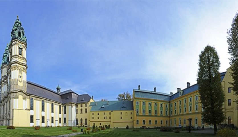 Read more about the article Pomoc u Benedyktynek w Krzeszowie
